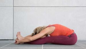 ejercicios de yoga para adelgazar el vientre