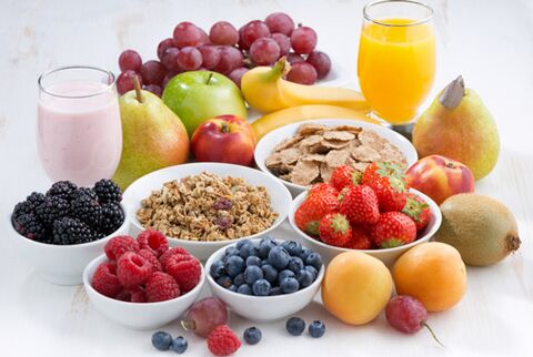bayas y frutas para una nutrición adecuada